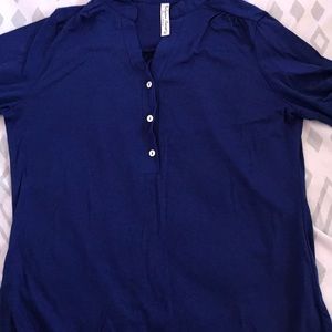 Plain Navy blue top